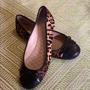 Vince Camuto flat